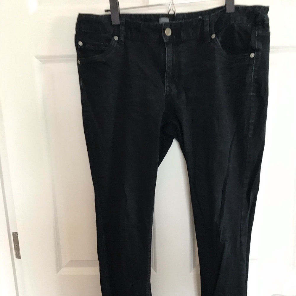 Black skinny jeans